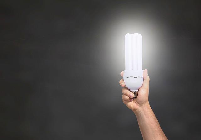 Účinnost ​obrazovek: LED ⁤vs. OLED ​a přínosy pro vaši peněženku