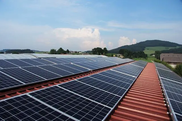 Regulace a legislativa ovlivňující fotovoltaiku