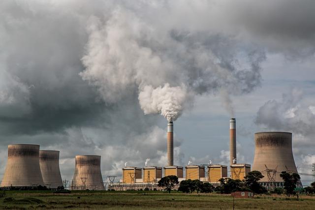 Jak funguje fotovoltaická elektrárna s akumulací? Vše, co potřebujete vědět!