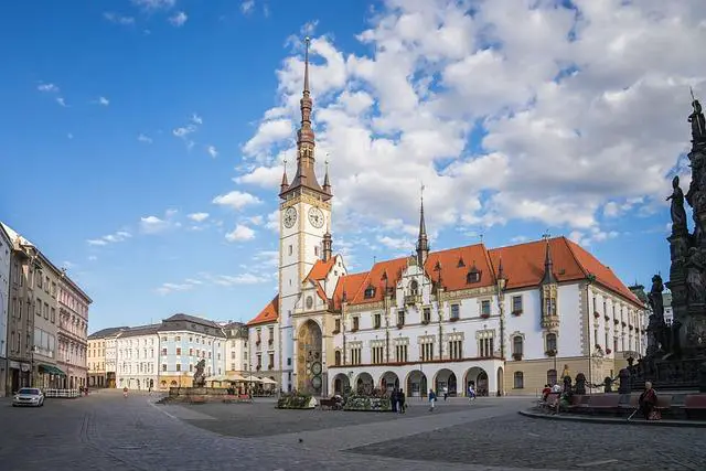 Olomouc a elektroauta: aktuální stav a budoucnost nabíjení